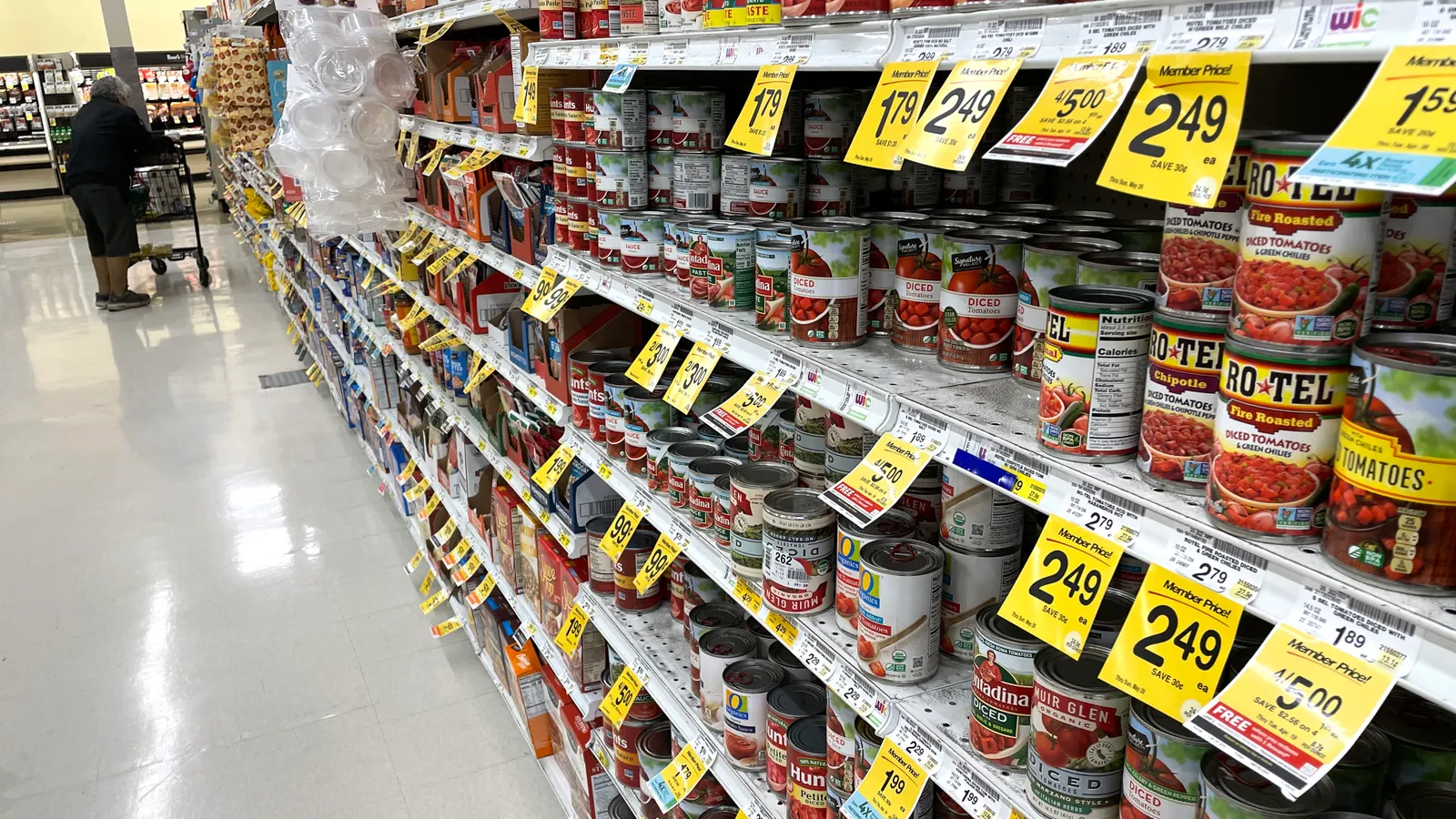 Grocers pressed to information link between tariffs and food rates
