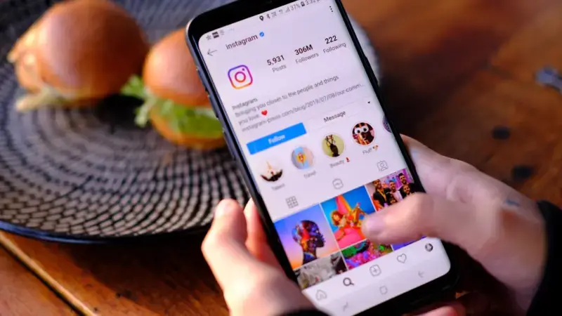 21 Best Restaurant Instagram Accounts Owning It