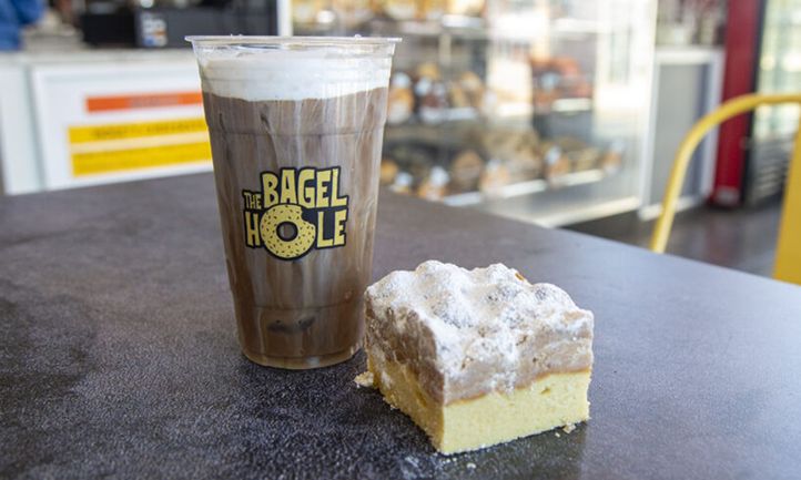 Restaurant Franchise News from Sus Hi Eatstation, MF Gyros & Burgers, Fresh Monkee, and More!
