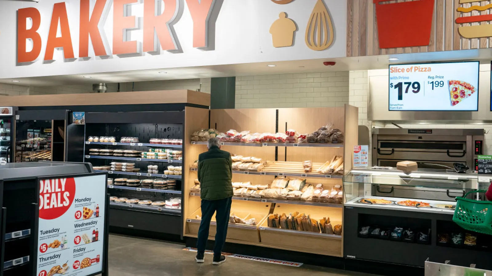 Behind the croissant fad: Why baked items radiate also as snacking decreases