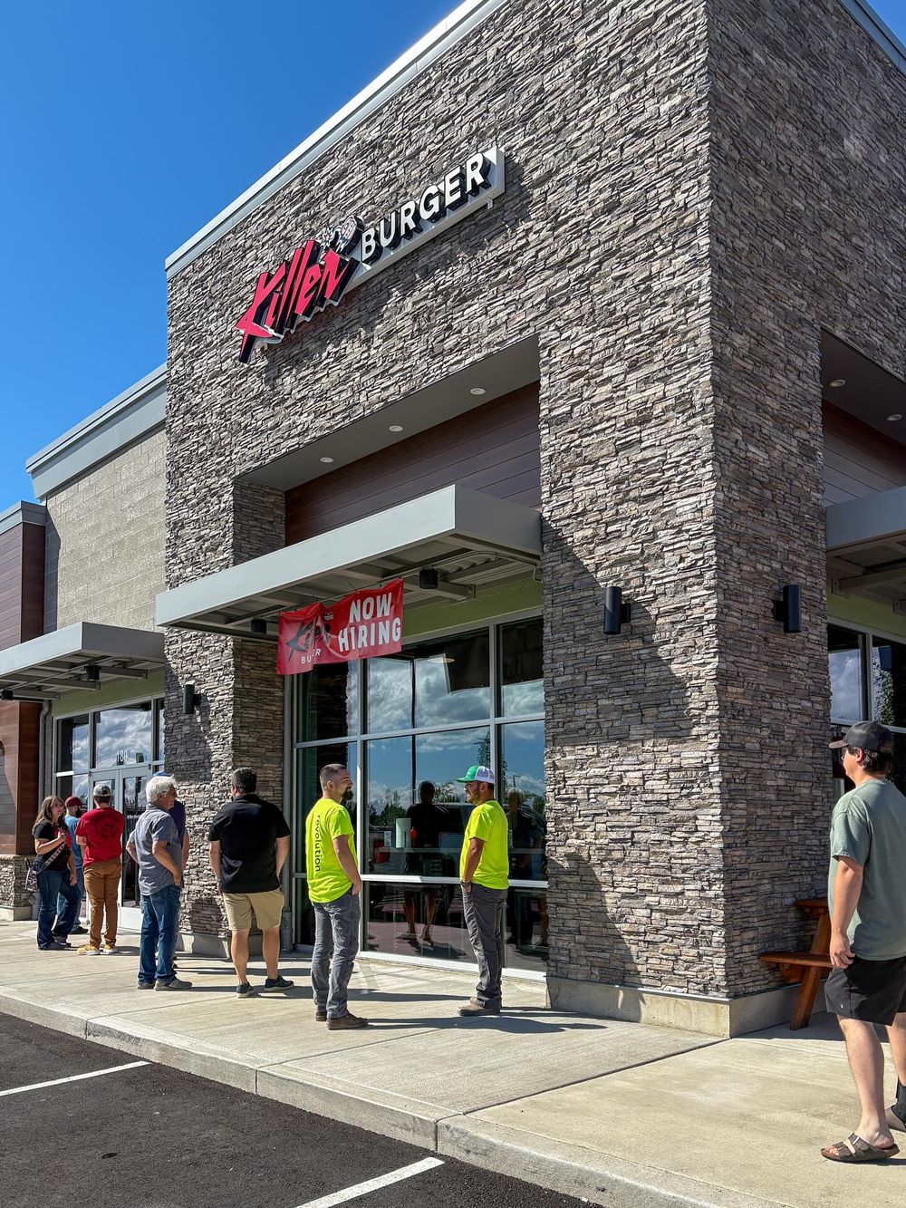 Killer Burger Continues Expansion Plans, Celebrates Opening of Newest Franchised Location in Bend, Oregon