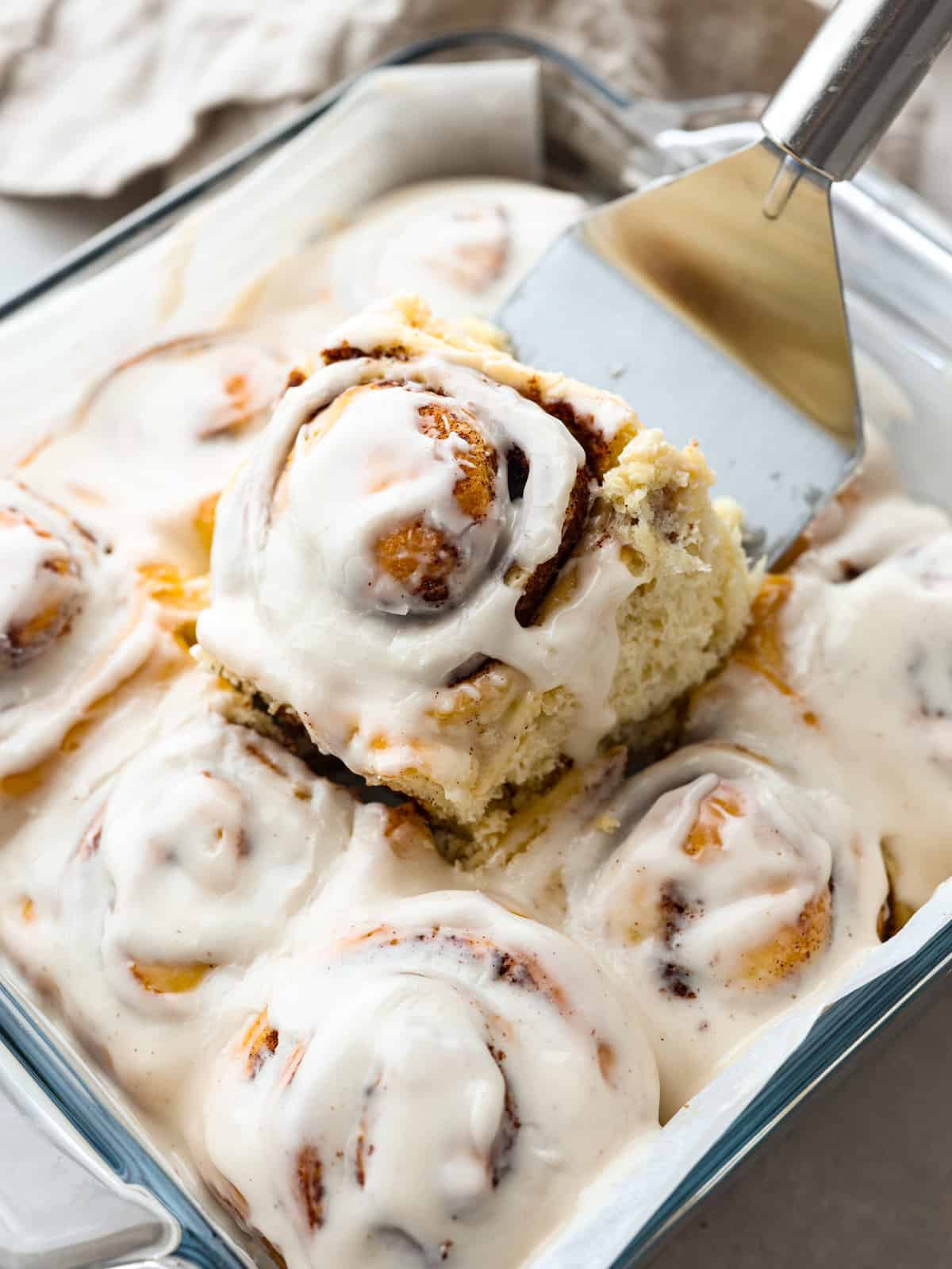 Cinnamon Roll Icing