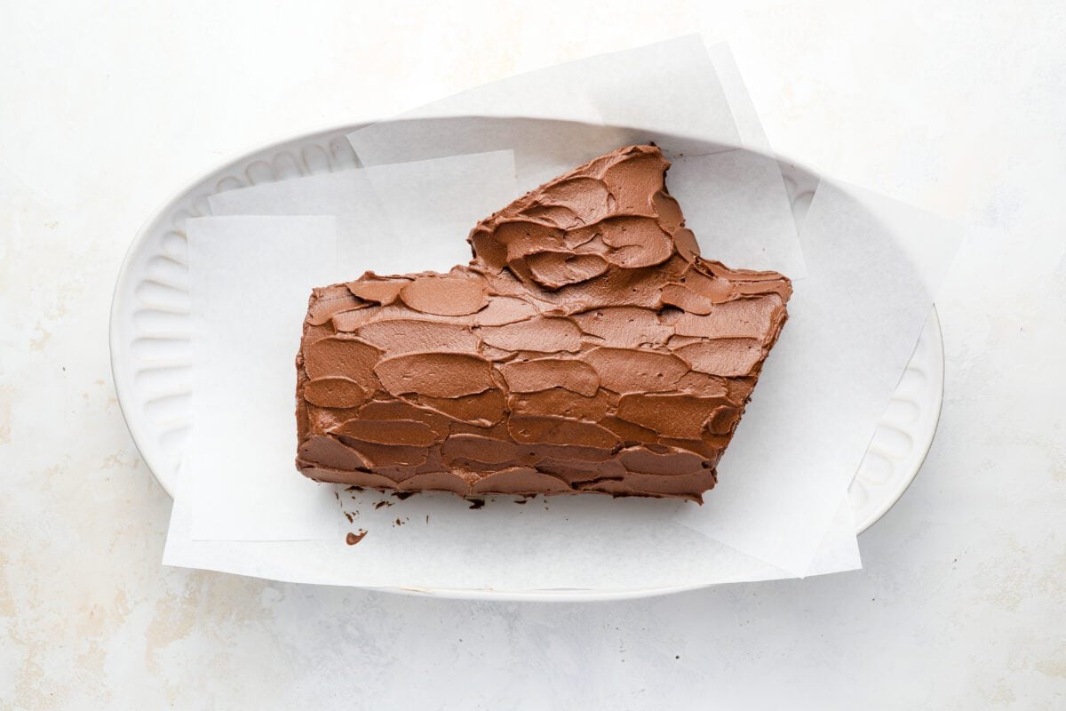 frosted cake with bark-like texture dragged in