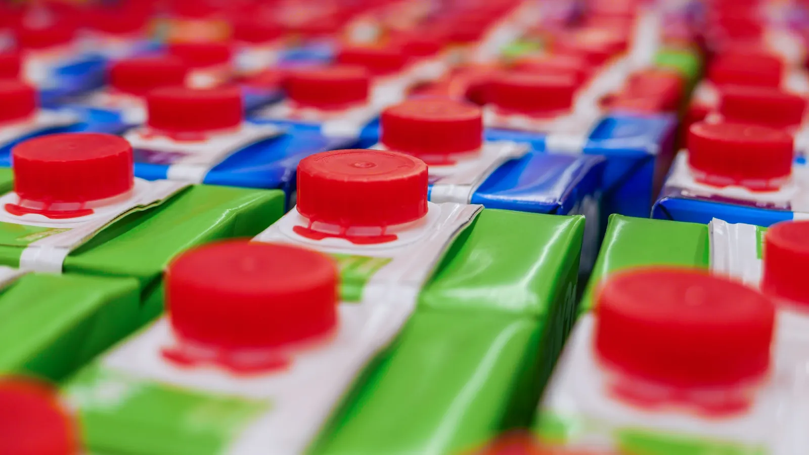How CPGs can weather an incoming food product packaging storm