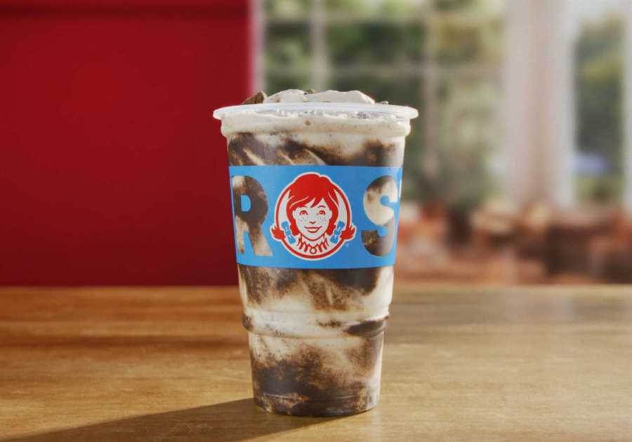 The Famous Duo Returns: Wendy's Thin Mints Frosty Is Back with All-New Frosty Fusion