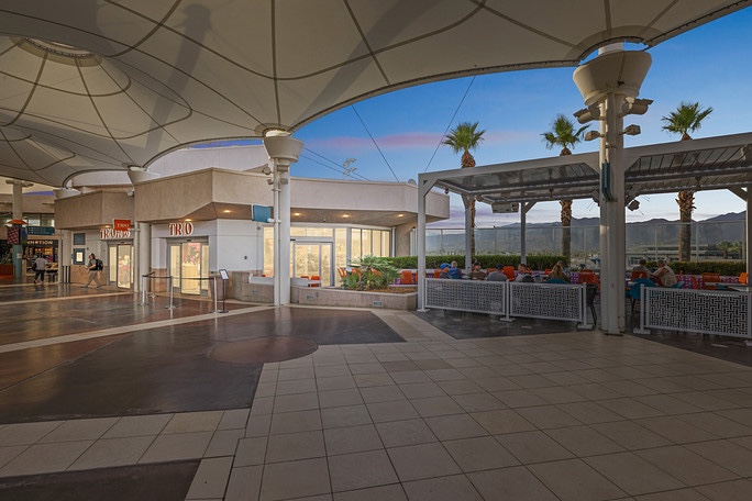 Flight Terminal Eating Trends: What Hungry Travelers Wish To Eat