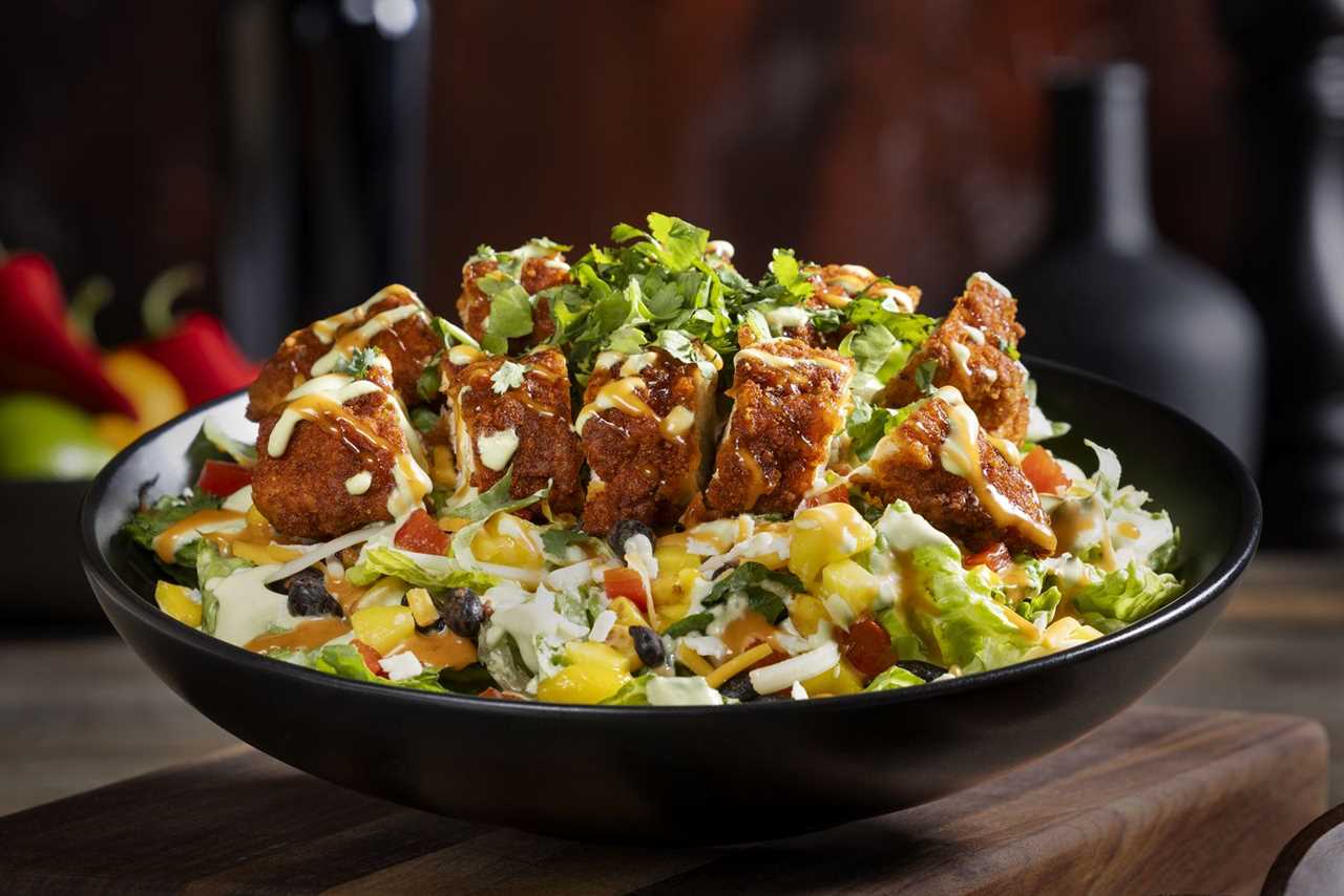 Houston TX Hot Chicken Increases Temperature with First Location in Phoenix Proper