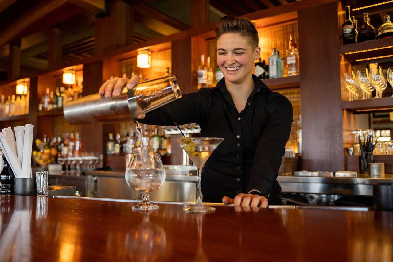 J. Alexander's Expands Peach State Presence with The Battery Atlanta Grand Opening