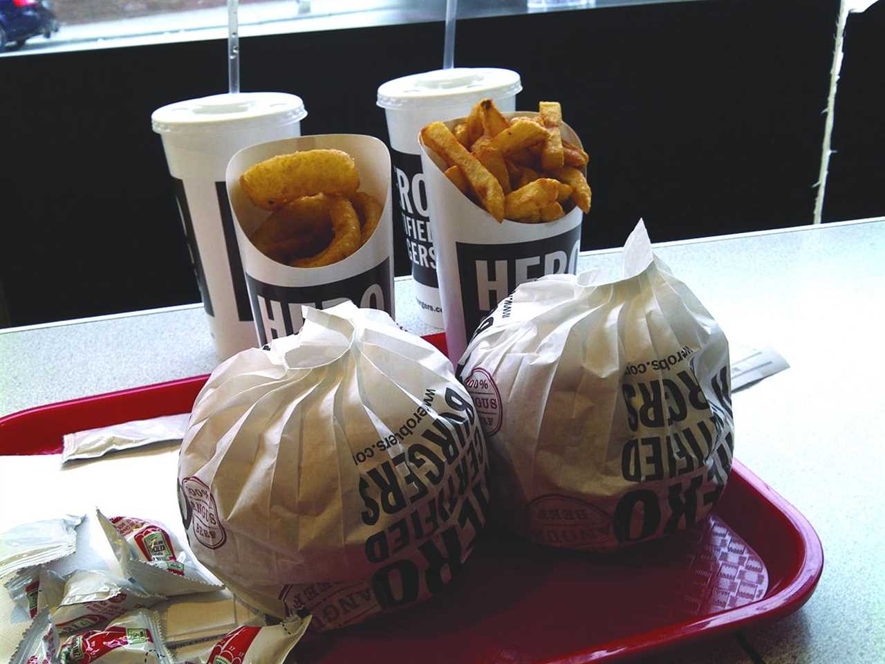 Burger and Sandwich Packaging Is Broken - PleatPak Fixed It!