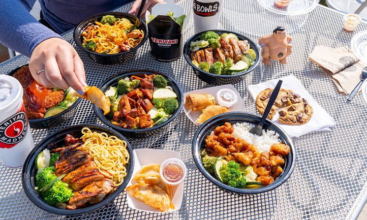 Restaurant Franchise News from JINYA Ramen Bar, Beyond Juicery + Eatery, Paris Baguette, and More!