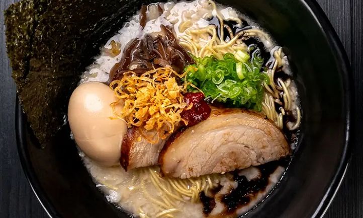 Restaurant Franchise News from JINYA Ramen Bar, Beyond Juicery + Eatery, Paris Baguette, and More!