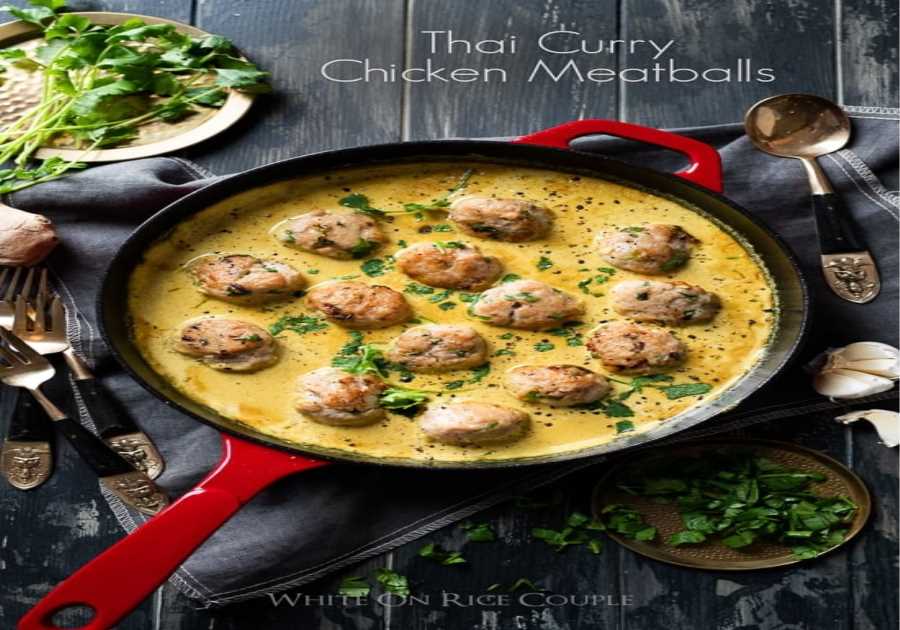 Thai Poultry Meatballs in Curry Sauce
