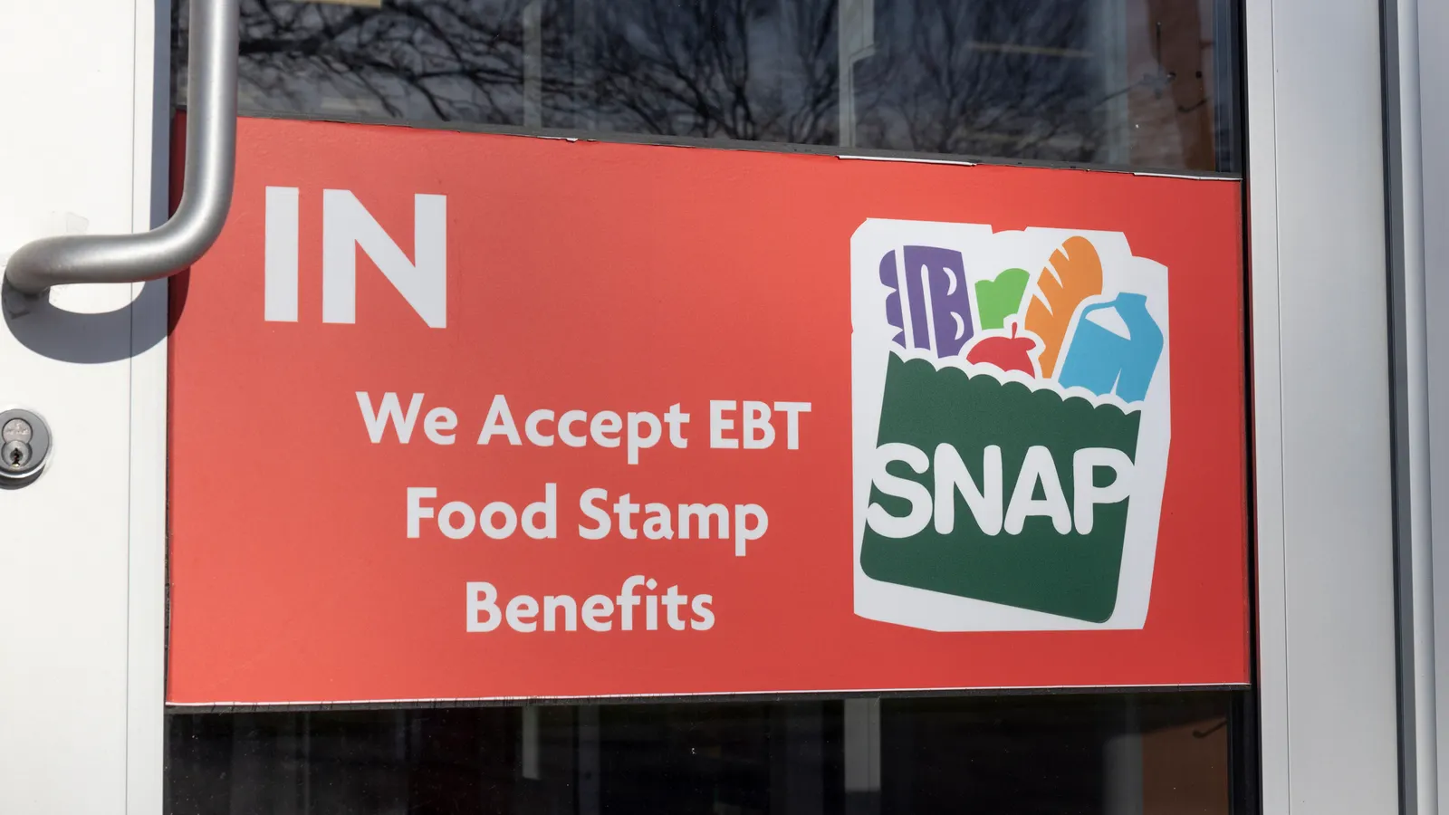 Judge blocks states from leaving out soft drink and candy from SNAP