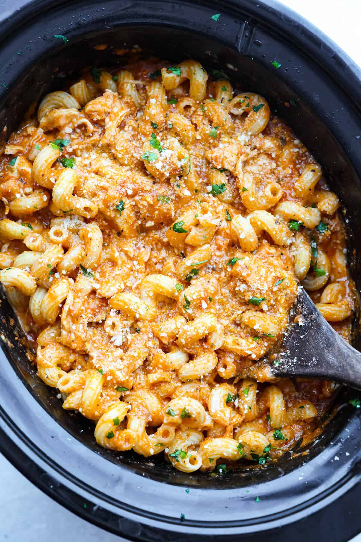 Crockpot Creamy Hen Pasta
